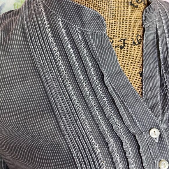Converse One Star Striped Puntuck Pleat Henley Blouse Gray Medium Long Sleeve - Picture 5 of 11
